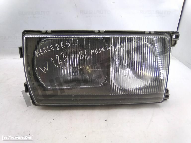 Ótica / Farol Direito  Mercedes W123 [1976_1985] 200 D - 1