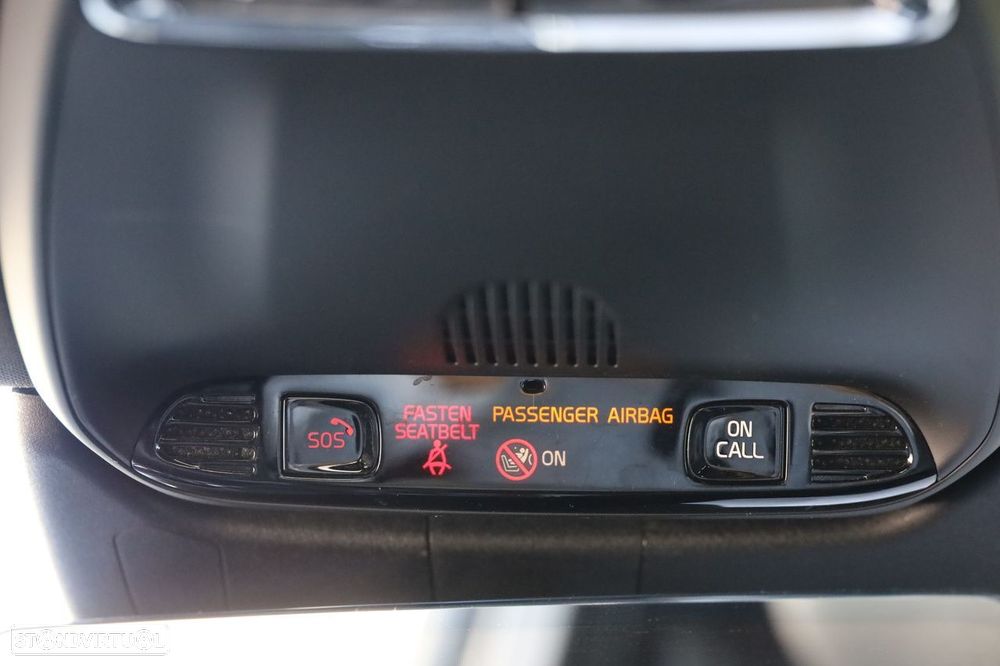 Volvo XC 60 2.0 D4 R-Design AWD Geartronic - 21