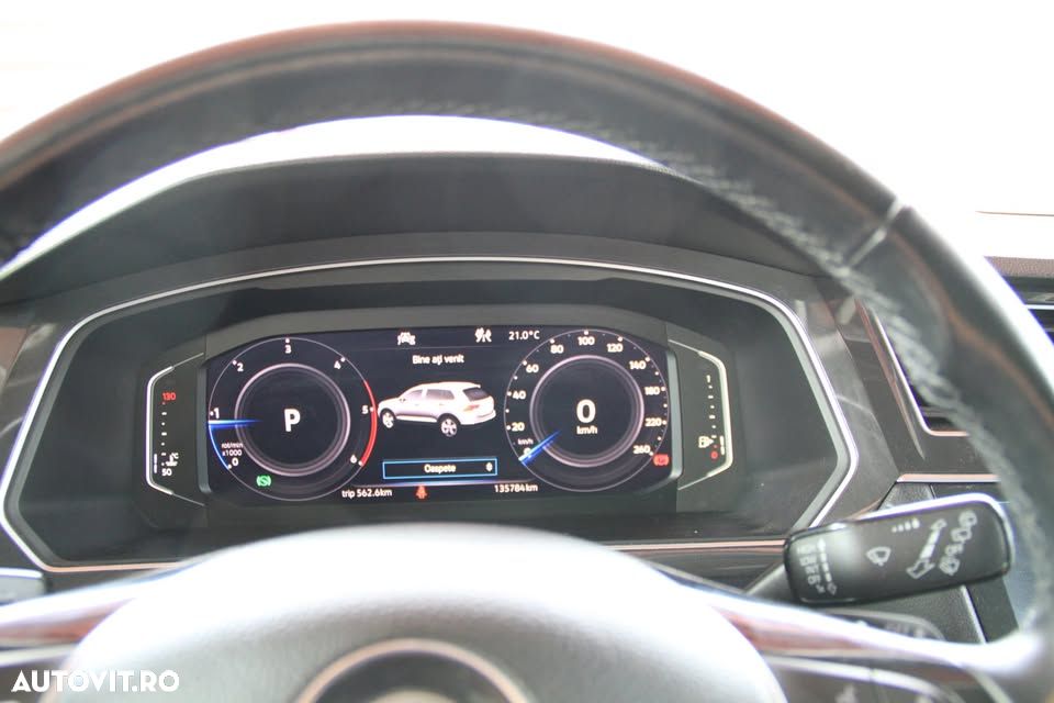 Volkswagen Tiguan - 9