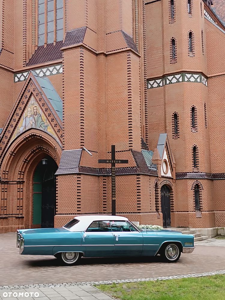 Cadillac Deville - 5