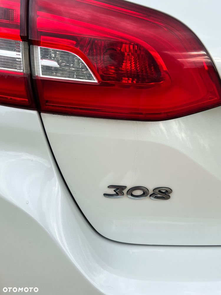 Peugeot 308 1.6 e-THP GT S&S - 12
