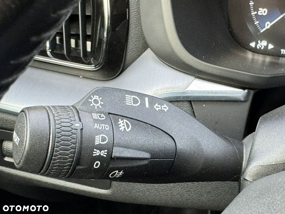 Volvo XC 60 - 24