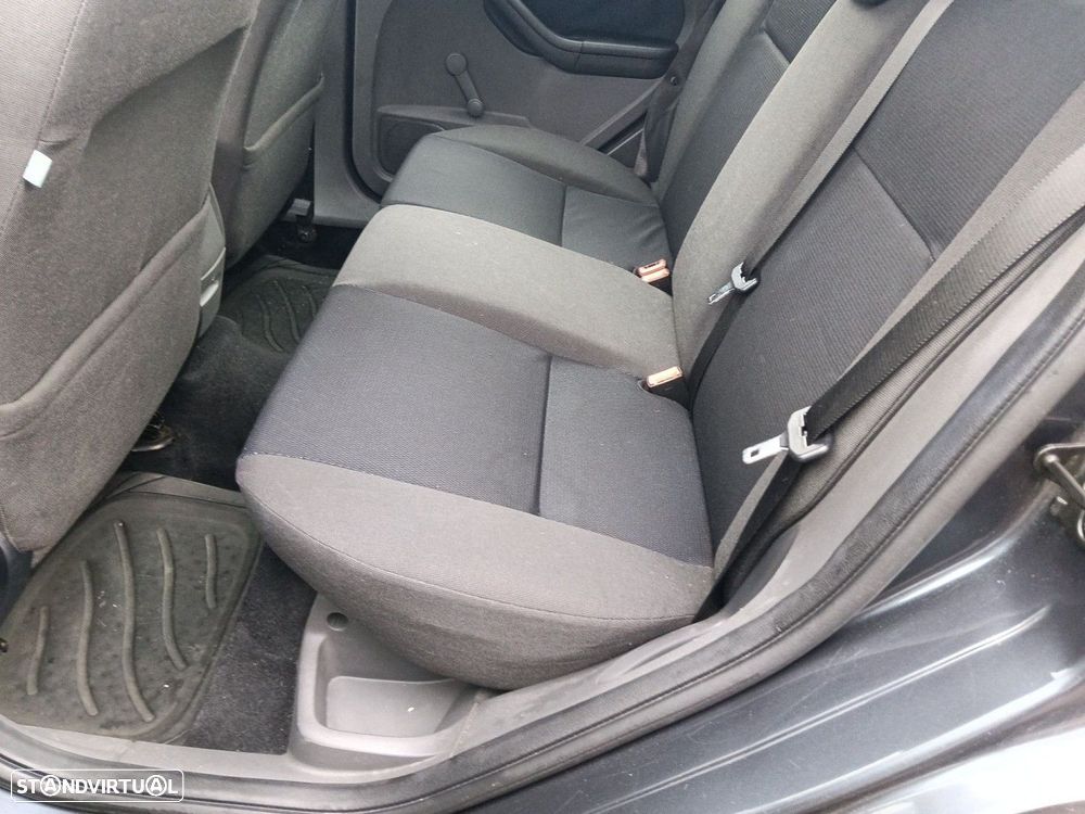 Ford Focus SW 1.6 TDCi Sport - 14