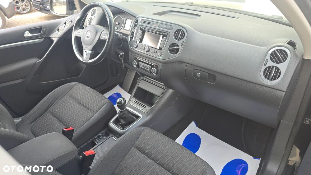 Volkswagen Tiguan 2.0 TDI DPF 4Motion BlueMotion Technology Lounge Sport & Style - 8