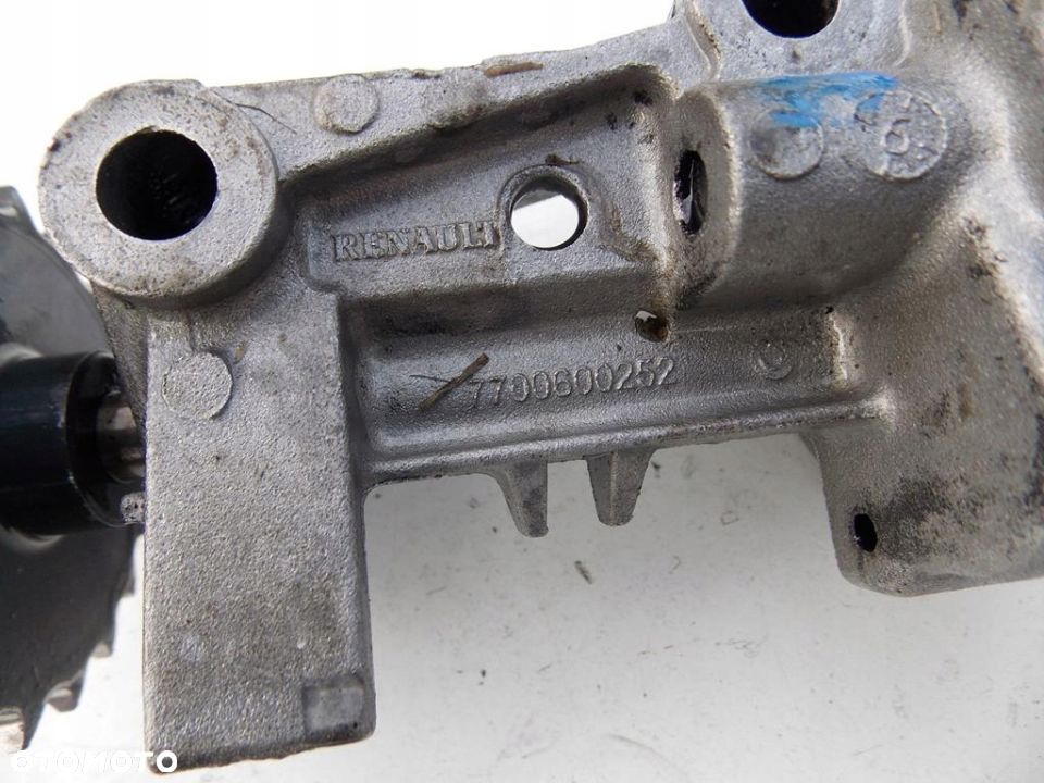 pompa oleju renault laguna ii 1.9 DCI 7700600252 - 2