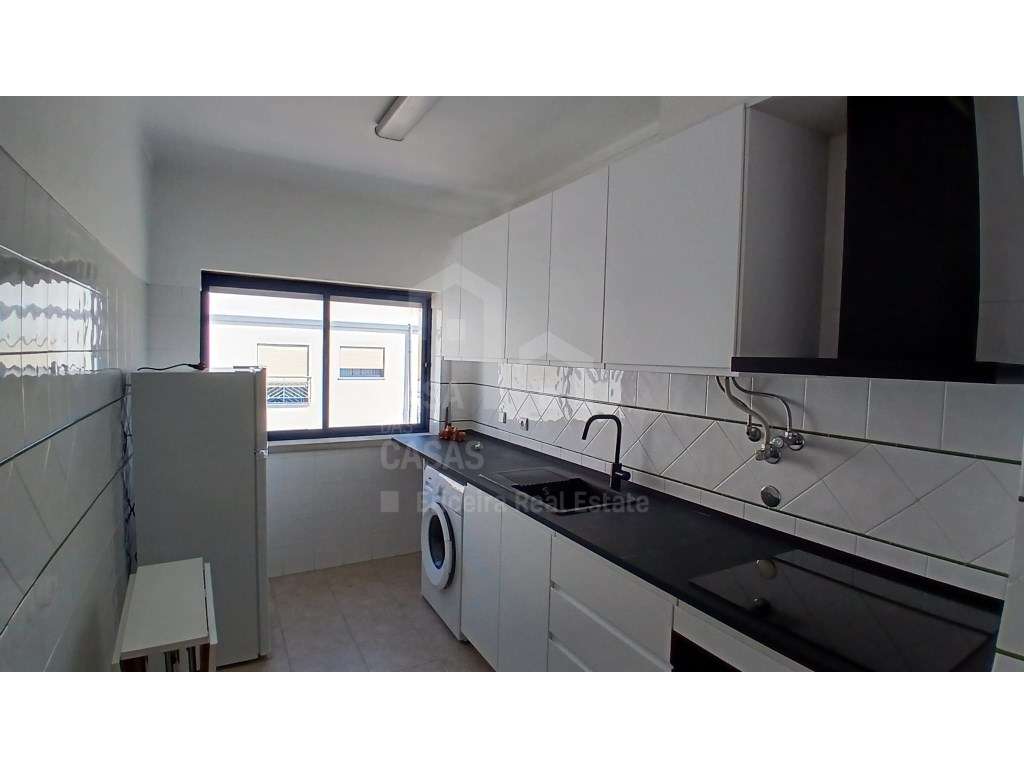 Arrenda Apartamento T2 - Ericeira, A Casa das Casas - Grande imagem: 4/16