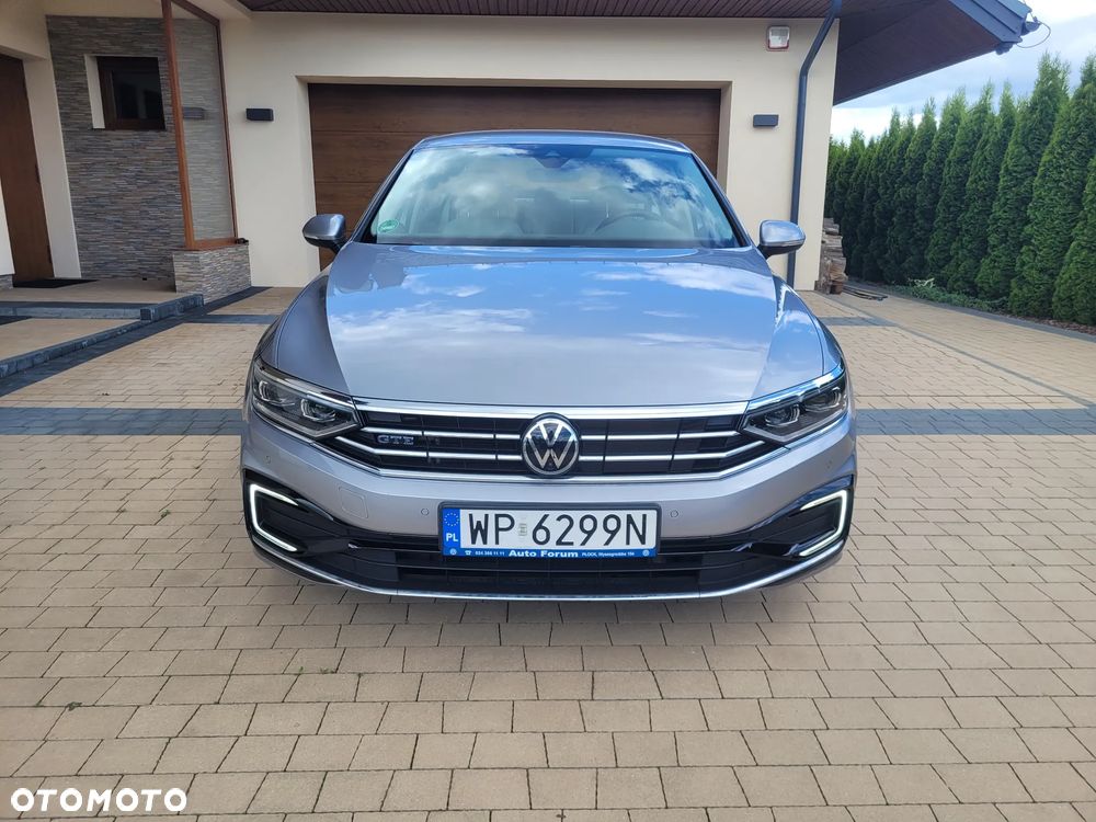 Volkswagen Passat - 5