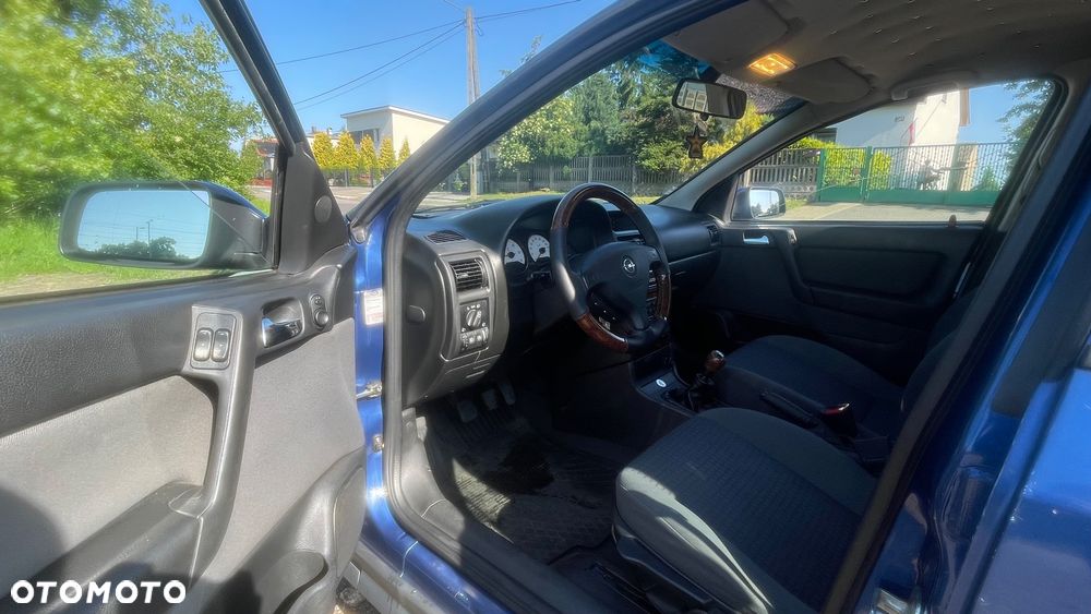 Opel Astra 1.7 DTI - 11