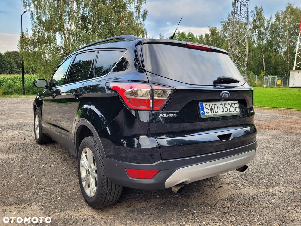 Ford Kuga 1.5 EcoBoost 4WD Trend - 4