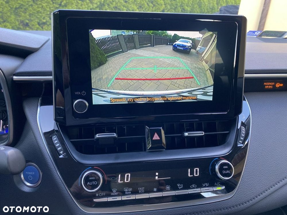 Toyota Corolla 1.8 Hybrid Comfort - 24
