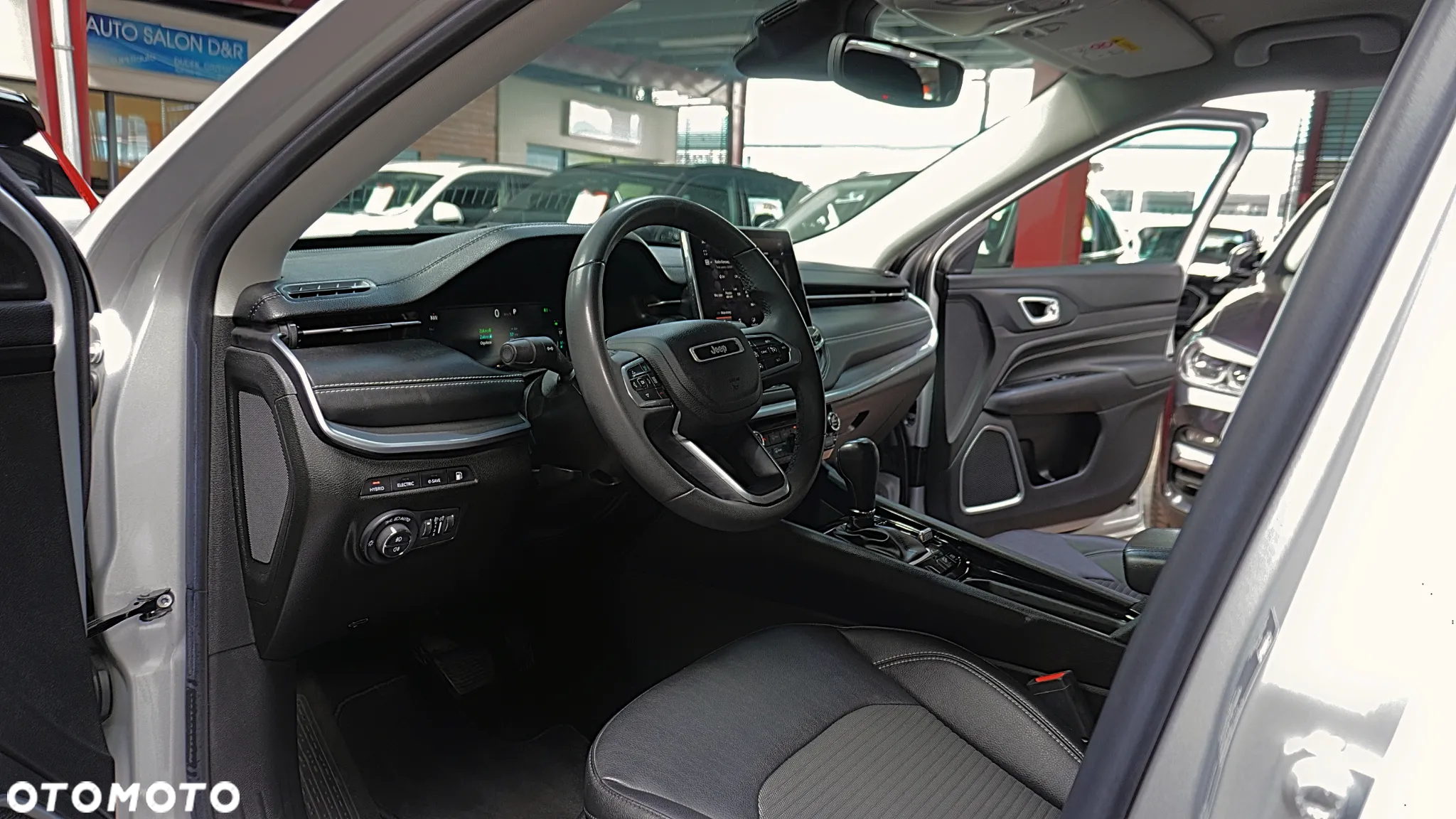 Jeep Compass - 13
