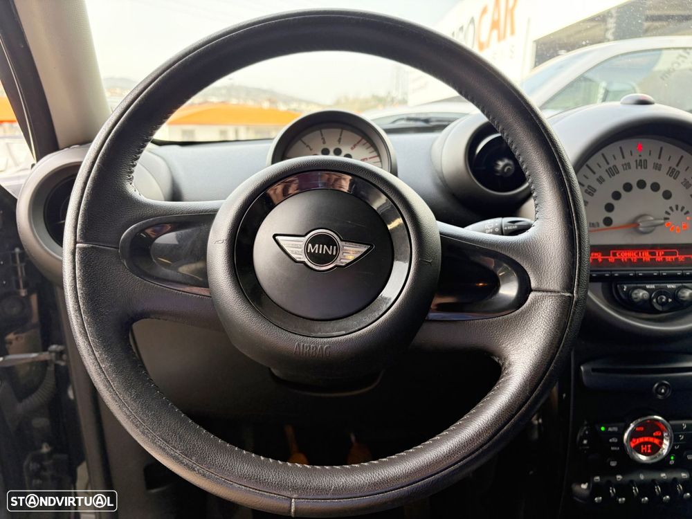 MINI Countryman Cooper D - 17