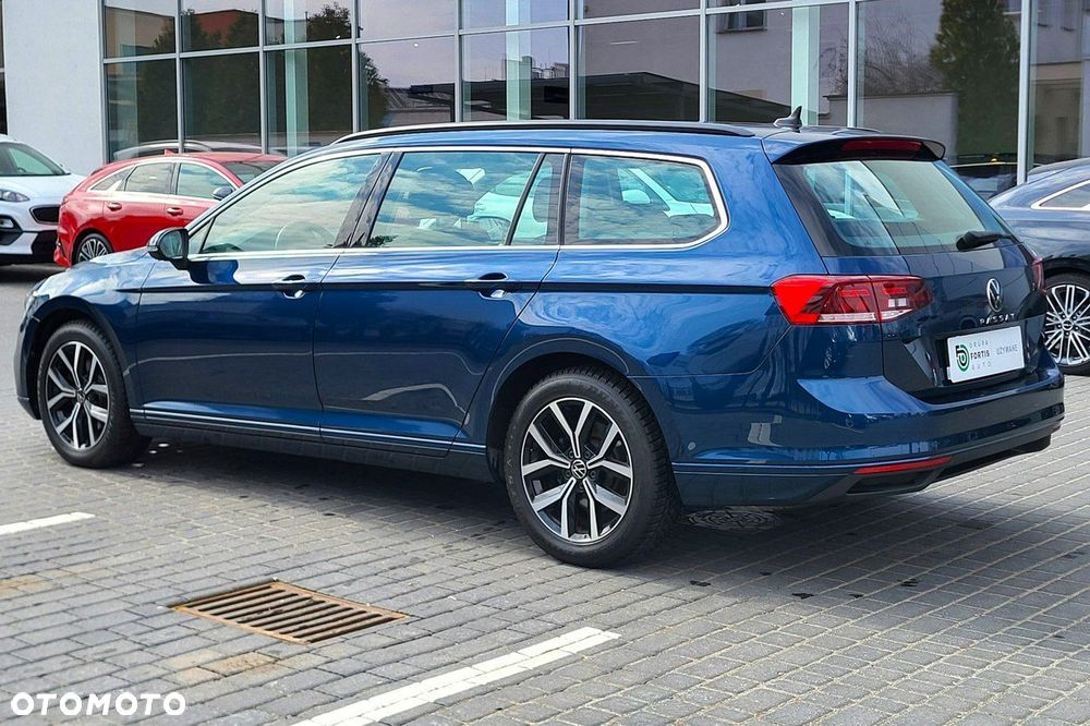 Volkswagen Passat - 3