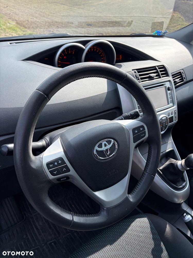 Toyota Verso 2.0 D-4D Sol - 15