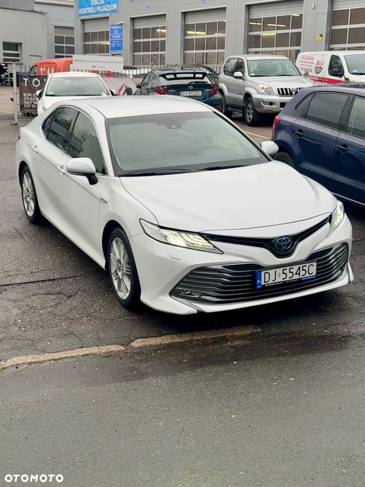 Toyota Camry Executive - 1