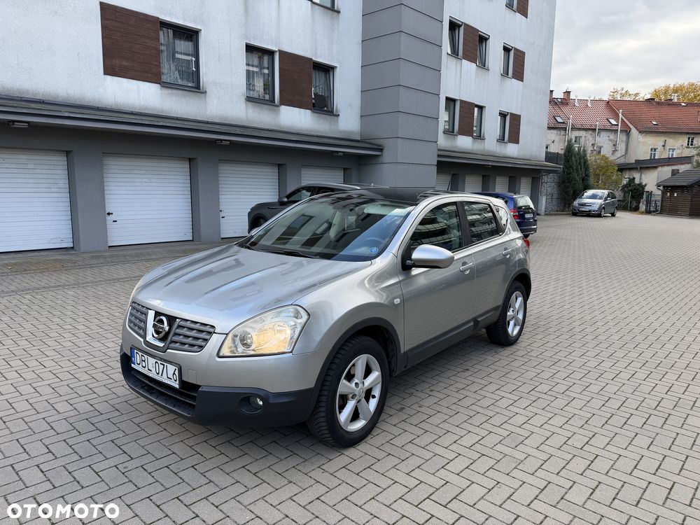 Nissan Qashqai - 1