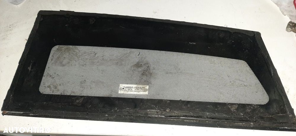 Geam Otokar Sultan Mega din 2013 deasupra soferului - 1