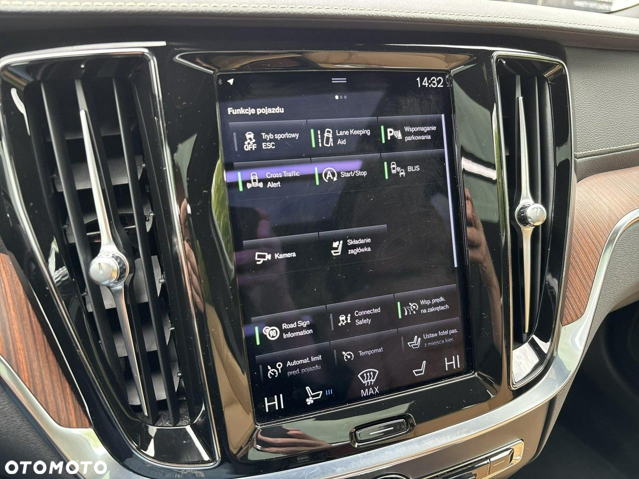 Volvo V60 Cross Country - 26
