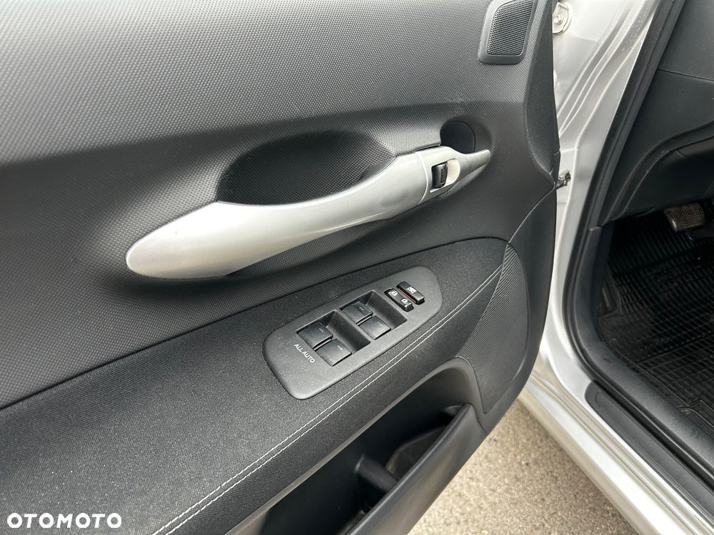 Toyota Auris - 10
