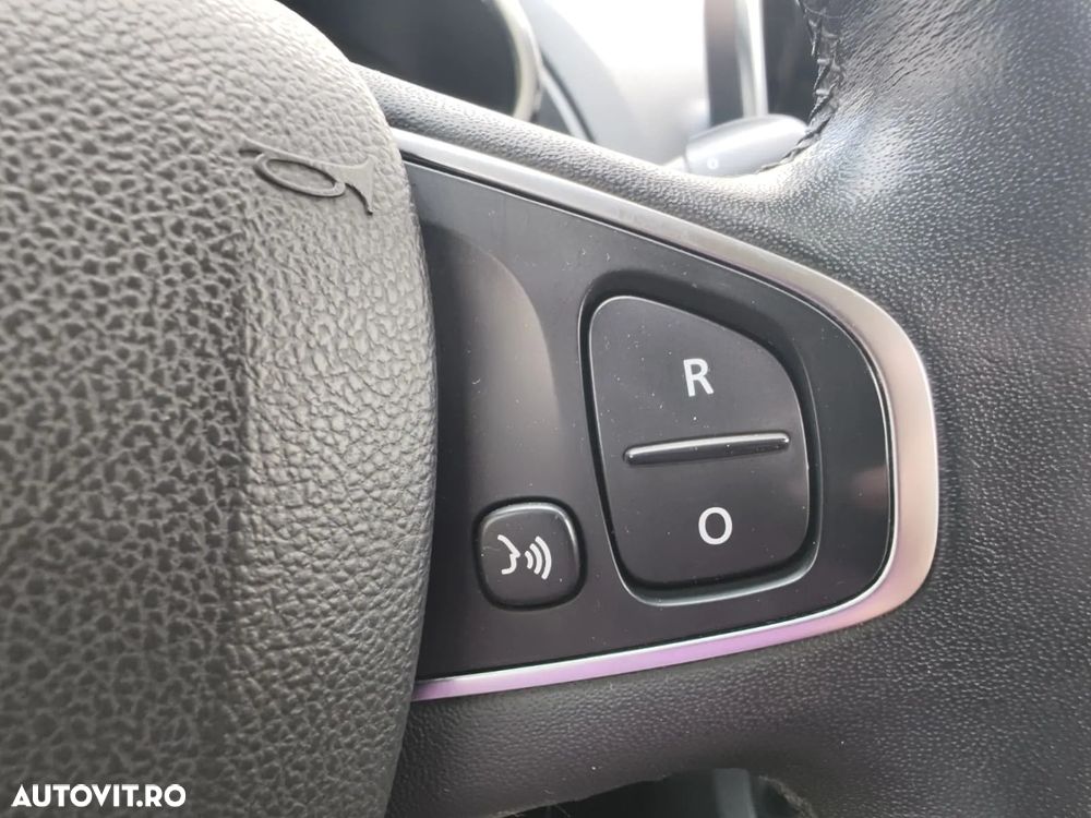 Renault Clio - 24