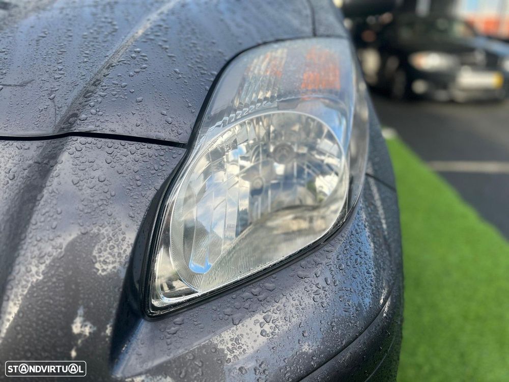 Toyota Yaris 1.4 D-4D AC - 4