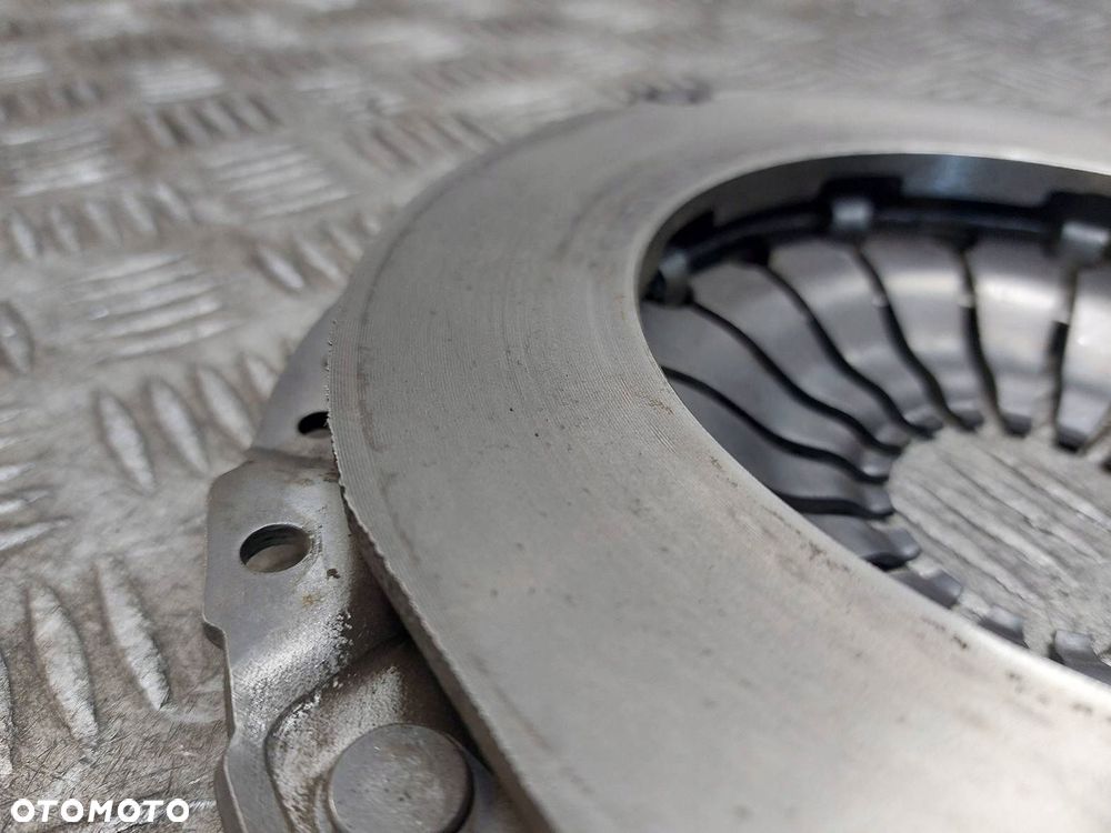 SPRZĘGŁO TARCZA + DOCISK + ŁOŻYSKO OPOROWE OPEL VECTRA C 1.8 16V - 6