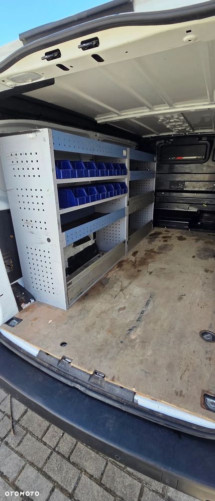Opel VIVARO - 9