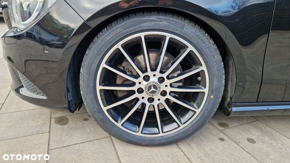Mercedes-Benz CLA - 35