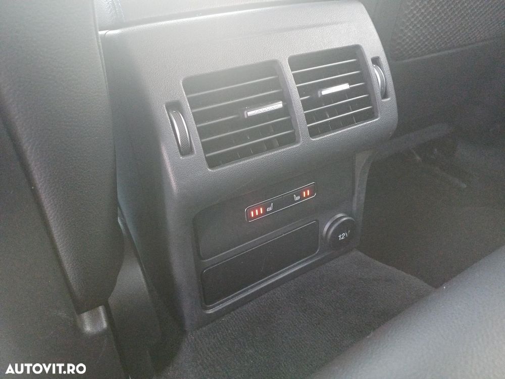 Jaguar XE 2.0 AWD R-Sport - 21