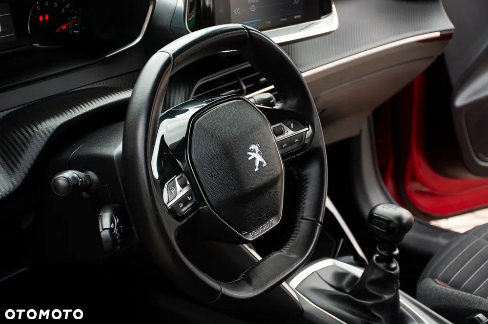Peugeot 208 PureTech 82 Start & Stop Allure - 23