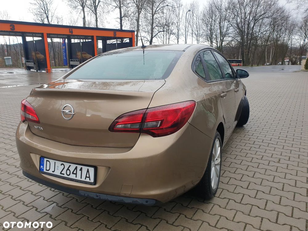 Opel Astra 1.6 automatik Active - 8