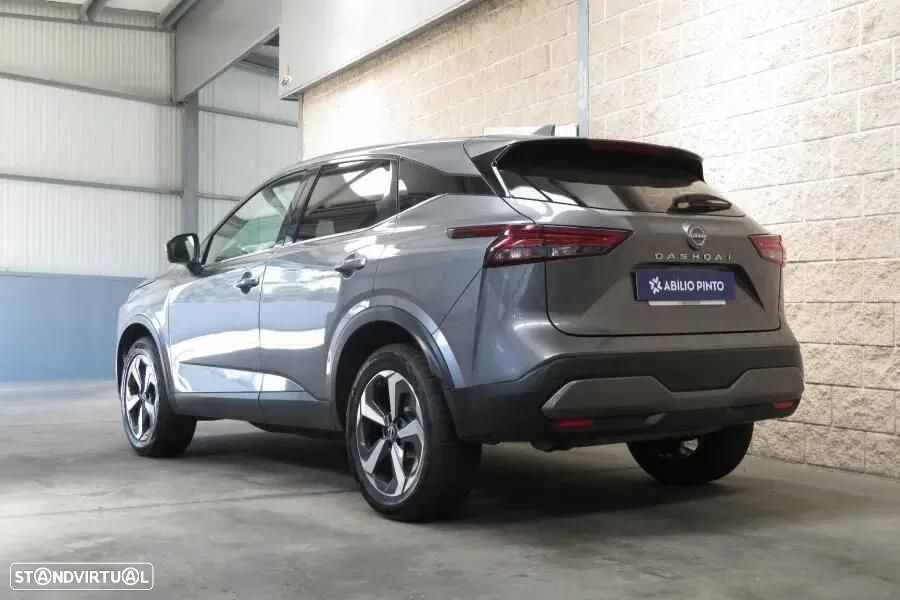 Nissan Qashqai 1.3 DIG-T N-Connecta LED Xtronic — fotografia 23