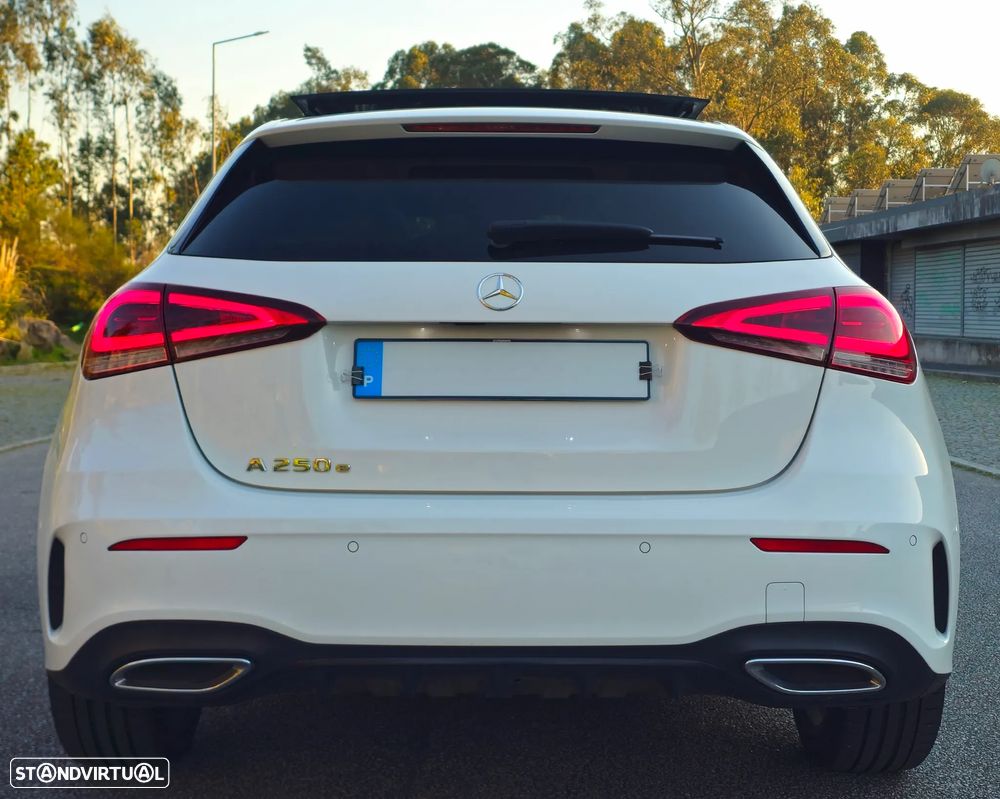 Mercedes-Benz A 250 e 8G-DCT AMG Line - 42