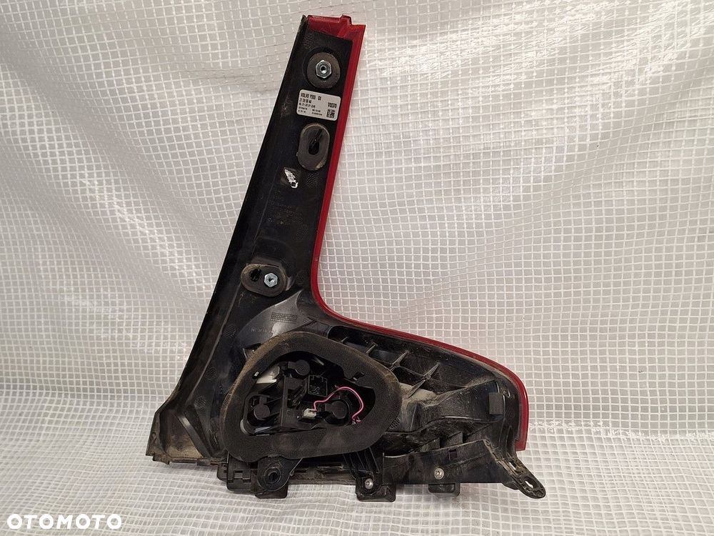 lampa tyl tylna lewa volvo v40 II 2012- 31395844 orginal europa demontaz - 3