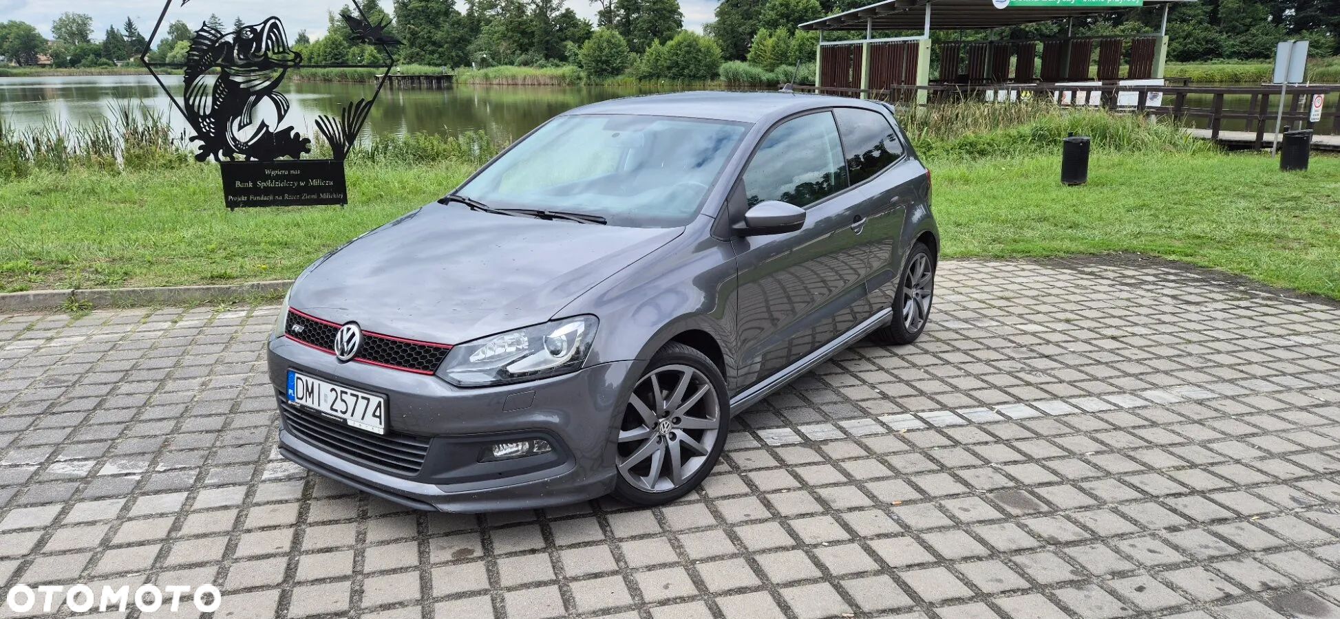 Volkswagen Polo - 1