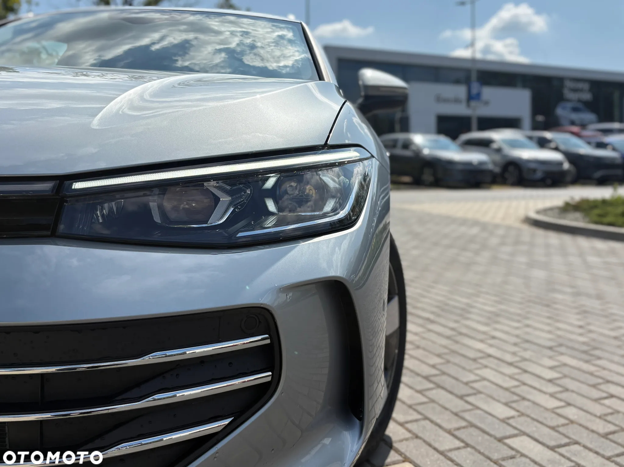 Volkswagen Passat 1.5 TSI ACT mHEV Business Plus DSG - 14