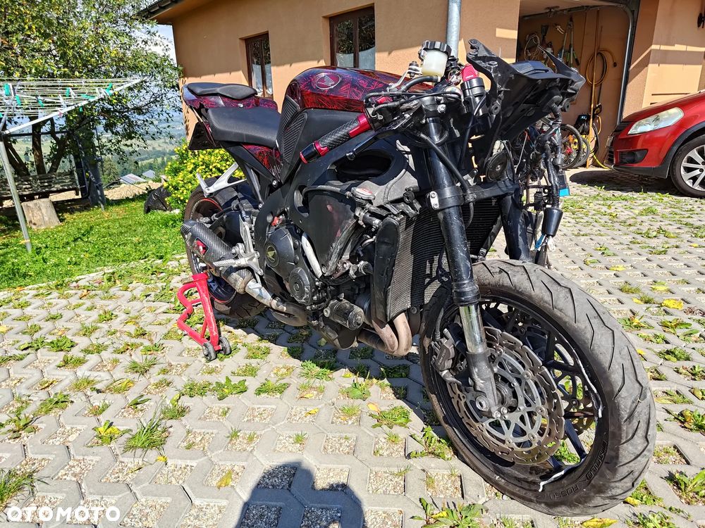 Honda CBR - 7