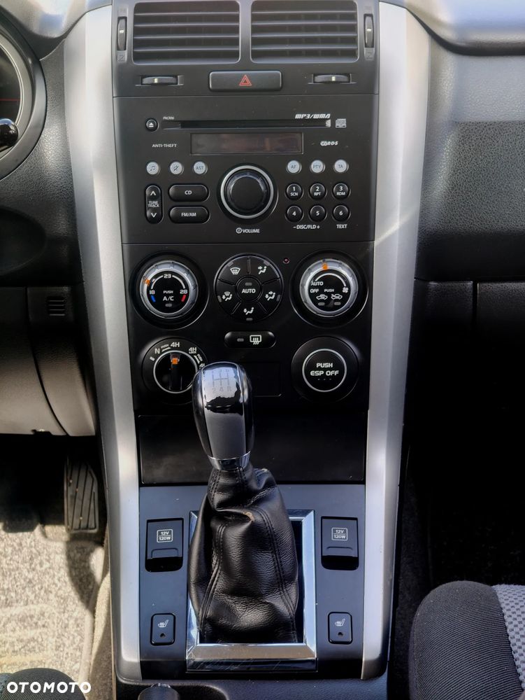 Suzuki Grand Vitara 1.9 DDiS Comfort - 11