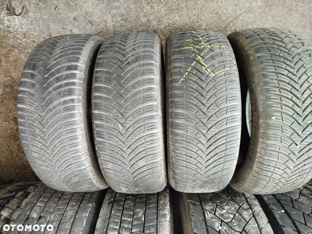 205/55R16 94H Kleber Quadrxer 2 4x85-90% bieżnika - 1