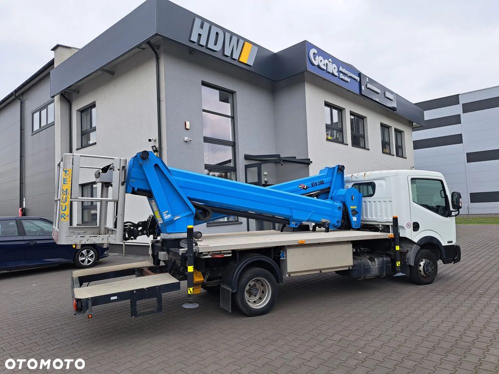 Versalift VTX-240 na Nissan NT400 58.000 EUR netto - 2