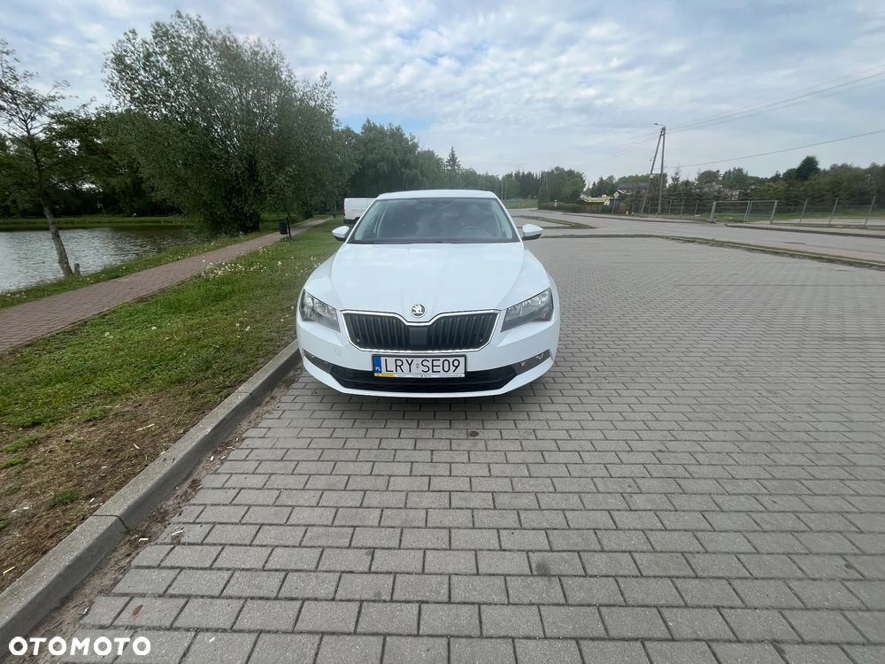 Skoda Superb 1.8 TSI Ambition DSG - 4