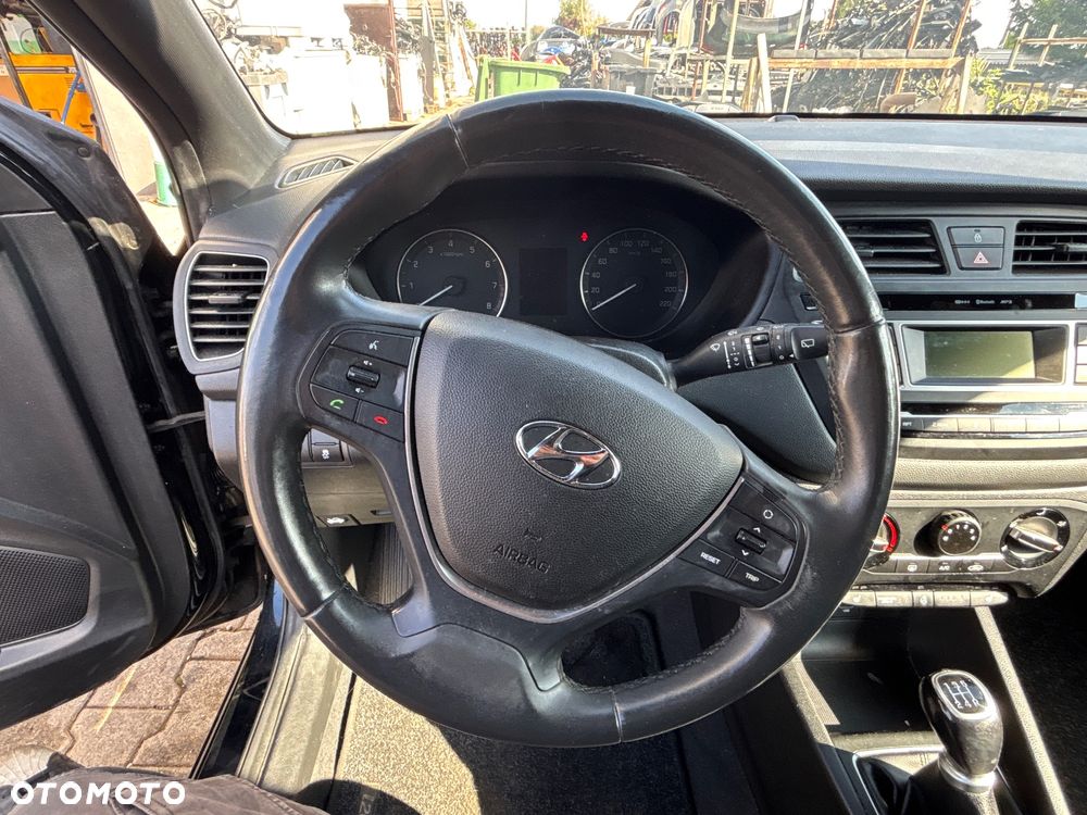 Hyundai i20 - 17