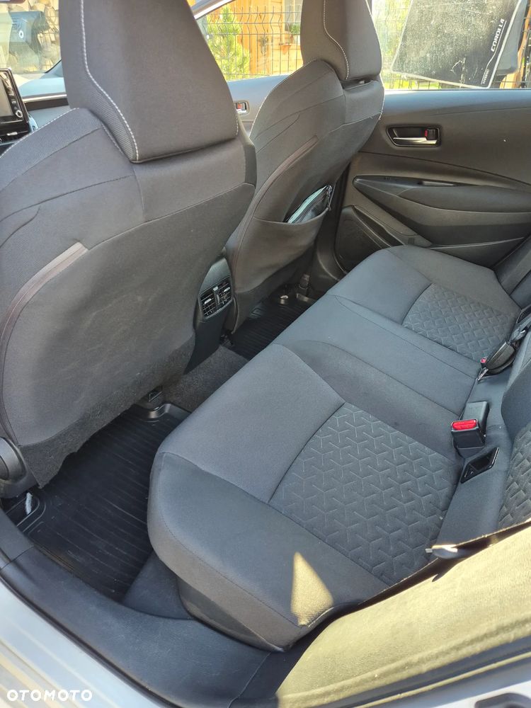 Toyota Corolla - 18