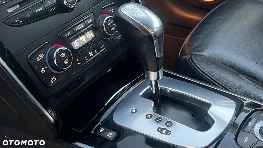 Renault Latitude 2.0 dCi Initiale - 19