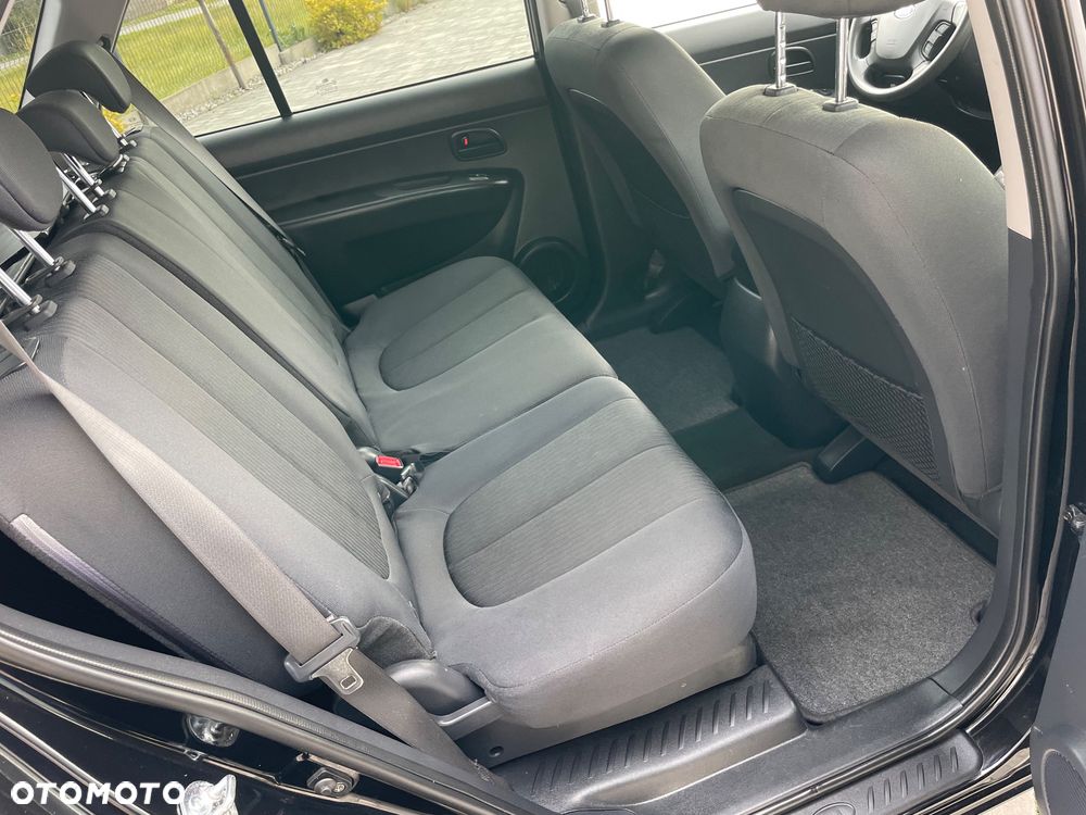 Kia Carens 1.6 CRDi Vision - 14