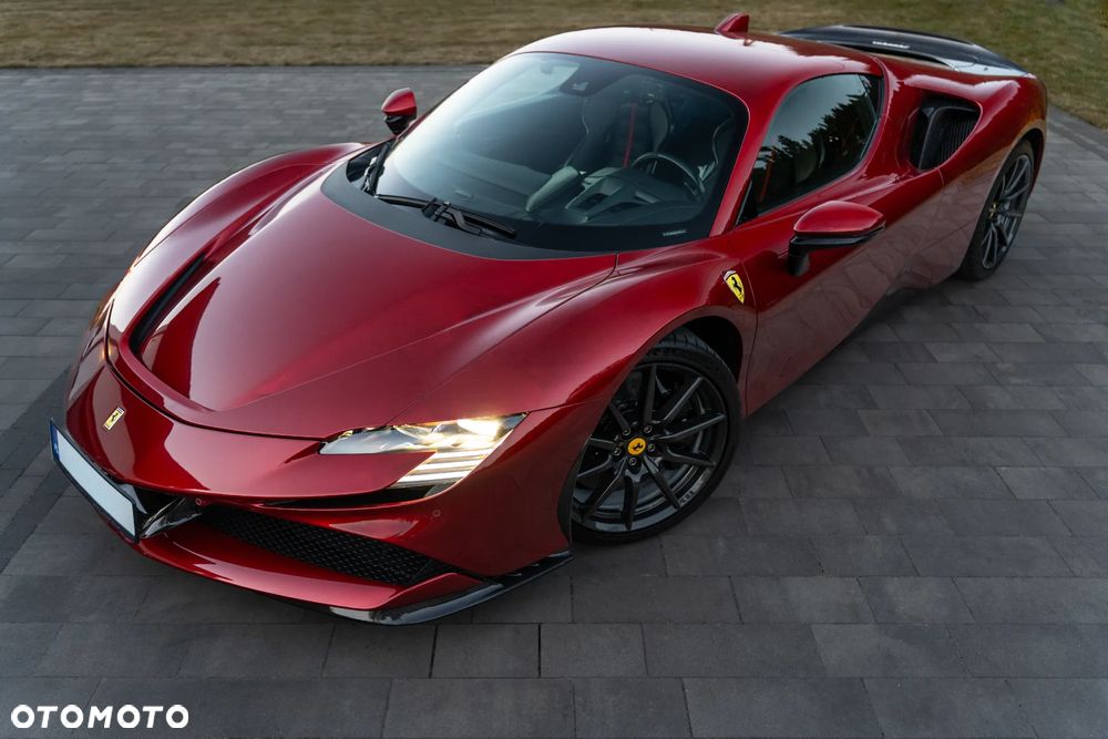 Ferrari SF90 Stradale - 15
