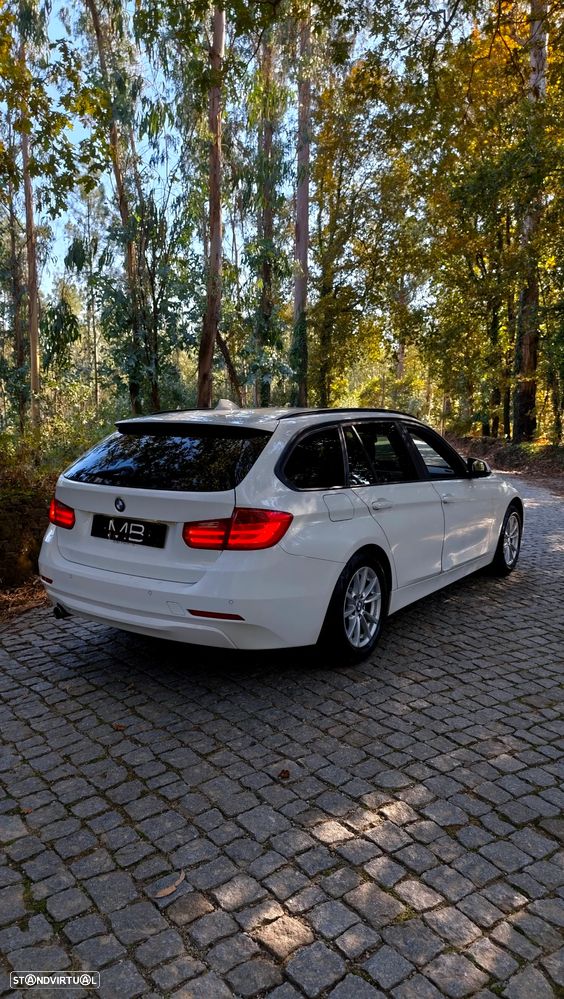 BMW 318 d Touring Auto Line Sport - 3