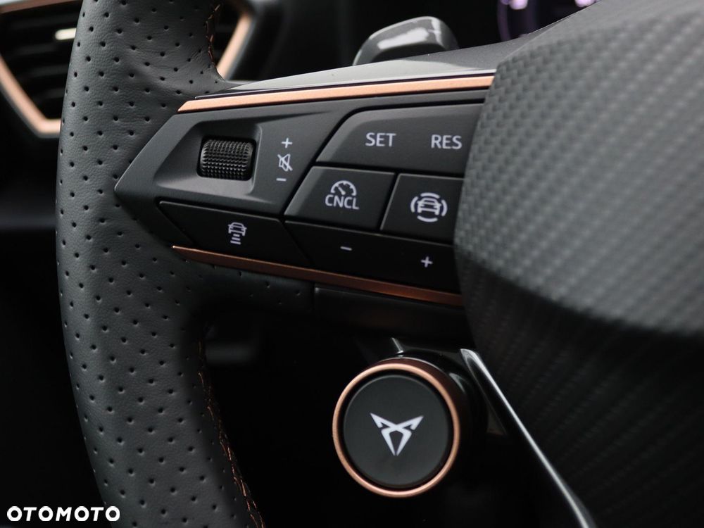 Cupra Formentor 1.5 e-Hybrid DSG VZ - 16