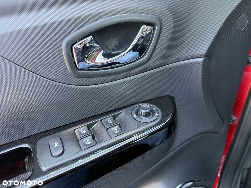 Renault Captur 0.9 Energy TCe Helly Hansen - 5