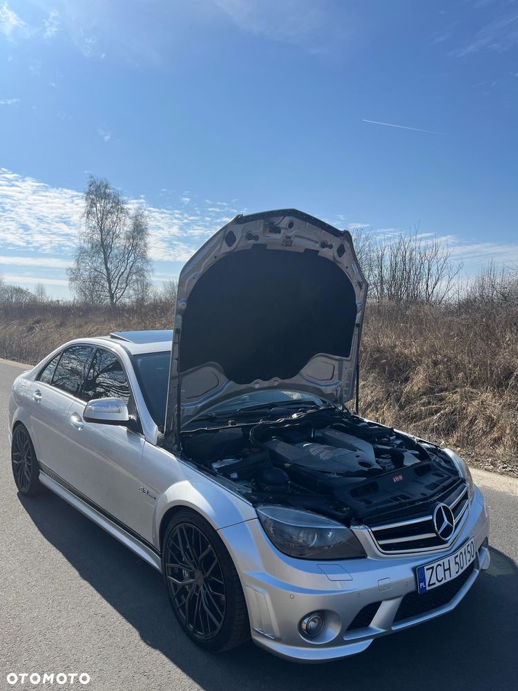 Mercedes-Benz Klasa C 63 AMG 7G-TRONIC - 22